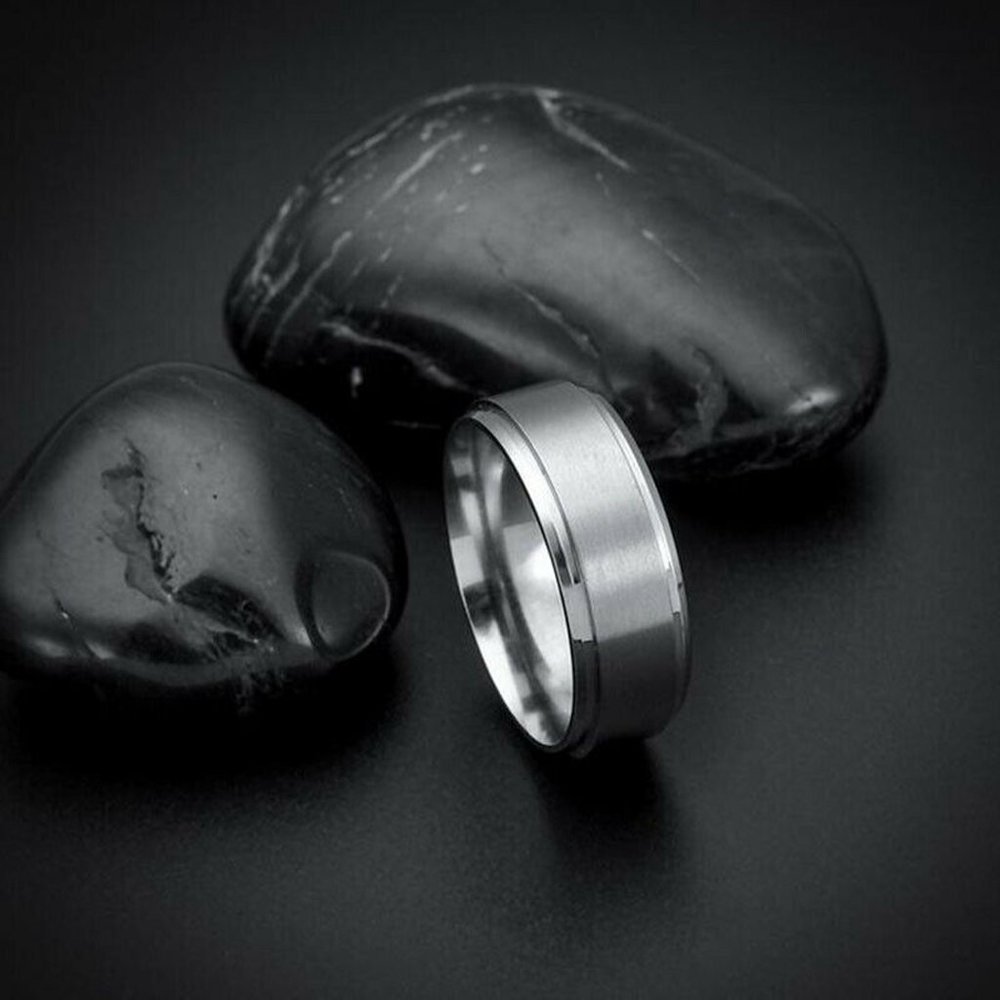 THE CRONOS | TIME-HONORED TITANIUM WEDDING BAND - Picture 4 of 5